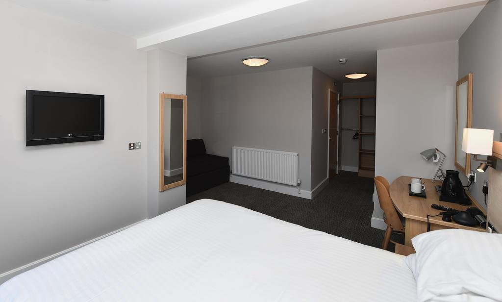 Crown, Droitwich By Marston'S Inns 외부 사진