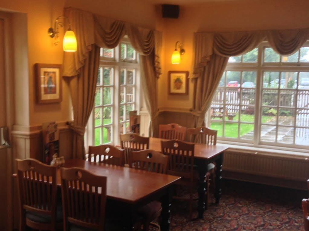 Crown, Droitwich By Marston'S Inns 외부 사진